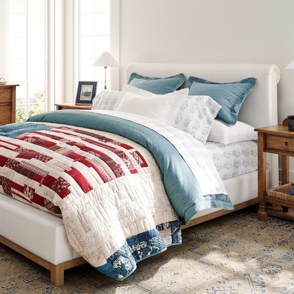 Pottery Barn Americana California King Quilt & Pillow Shams - Picture 2 of 12